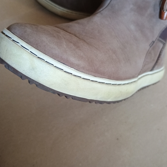 LL Bean Women’s Size 8 Brown "Mountainside" Nubuck Leather Toggle Boots - Picture 7 of 10